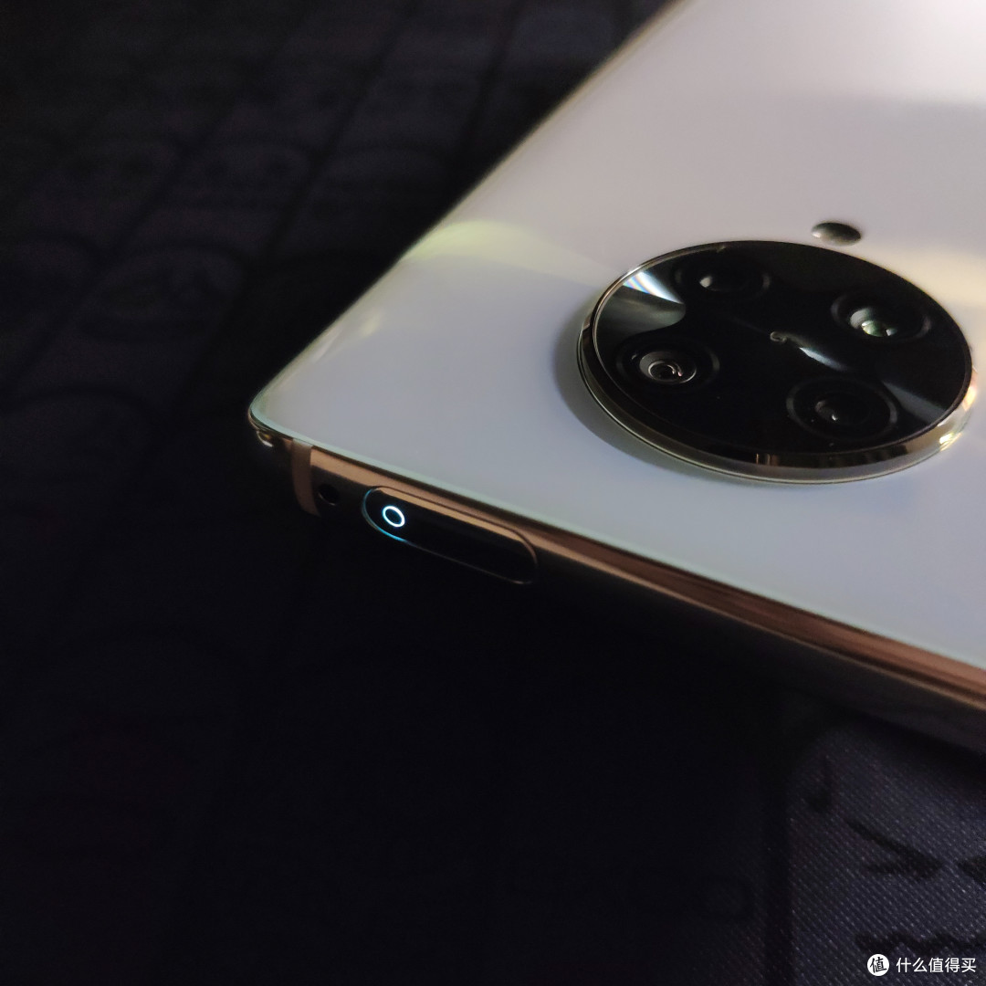 红米 k30 ultra 绝对值,但还是聊聊缺点