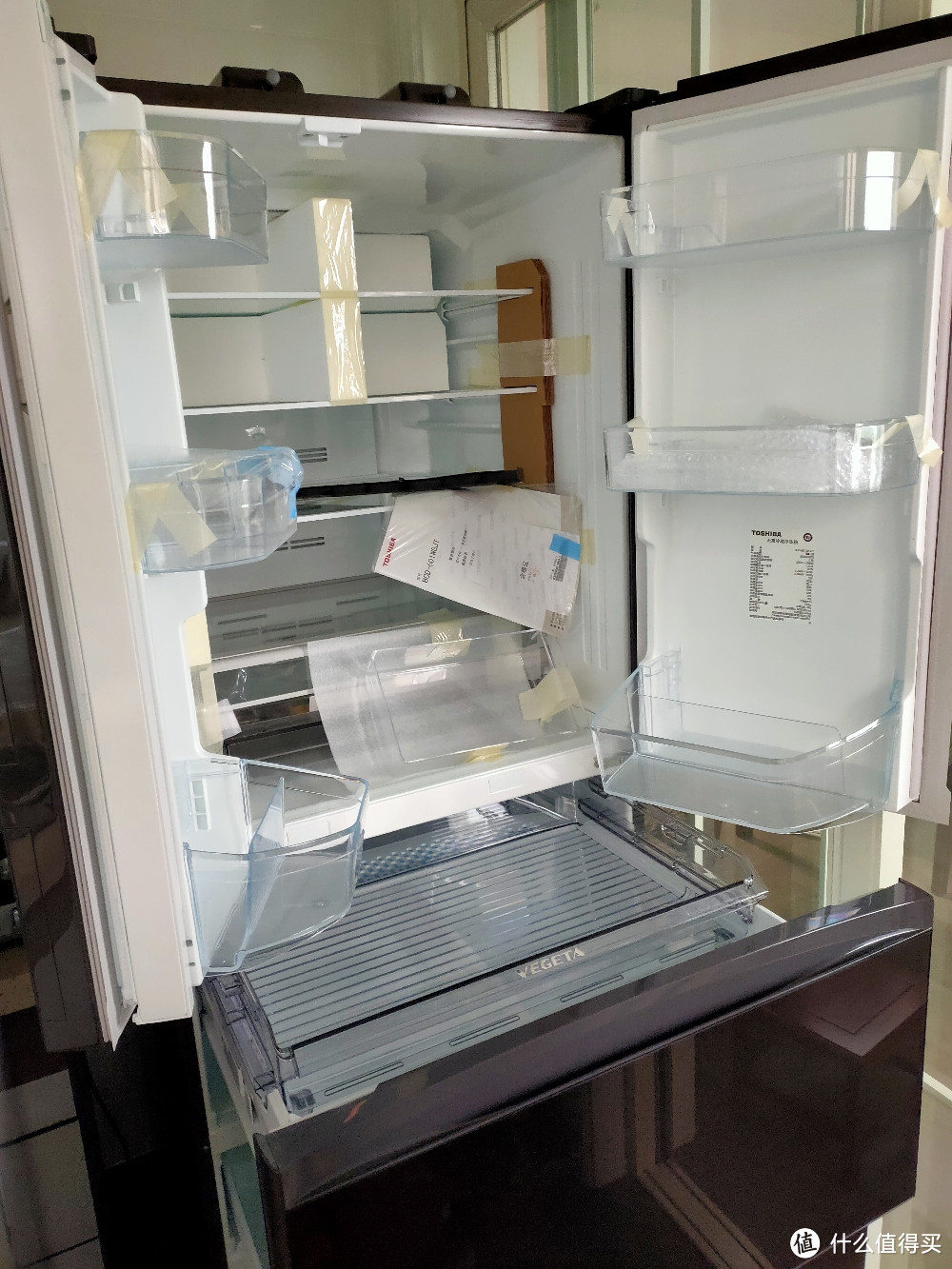 自动开门的冰箱，小体积大容量