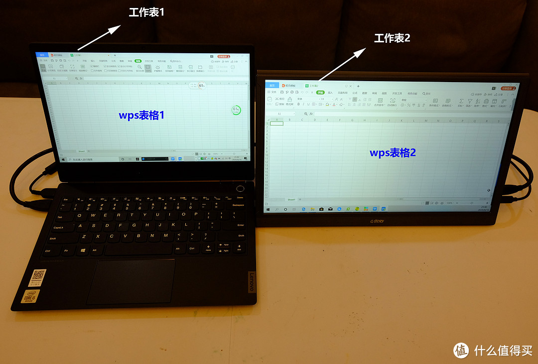 左边笔记本开一个文档，右边的显示器再开另外一个文档，大大提高工作效率