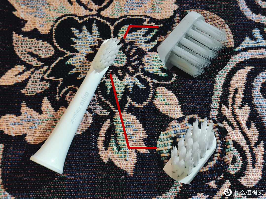 米家电动牙刷T100和贝医生0+微晶纤维美白牙膏：年轻人的第一对洗漱CP