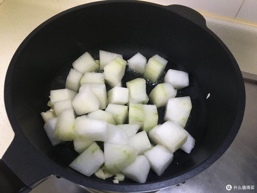 立秋后,最该吃的不是牛羊肉而是它,一块钱一斤,鲜嫩多汁很下饭
