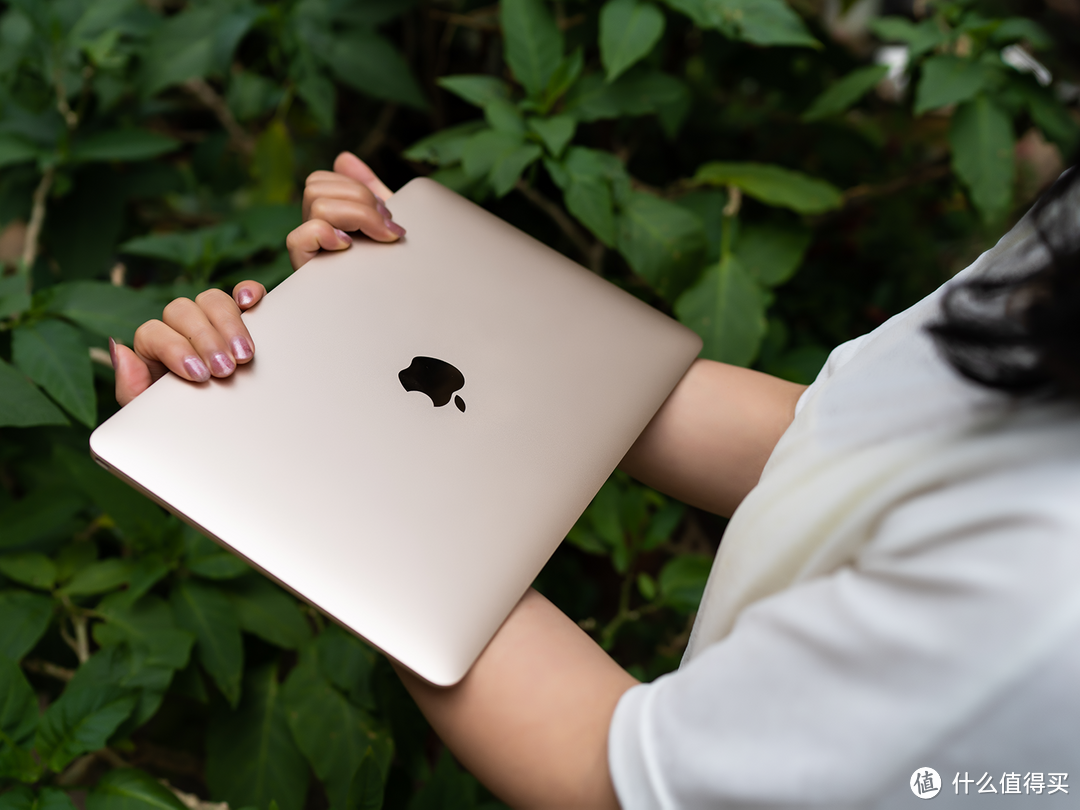 0202年闲鱼购入苹果“金菜刀”笔记本是怎么样的体验？15年款12寸New Macbook