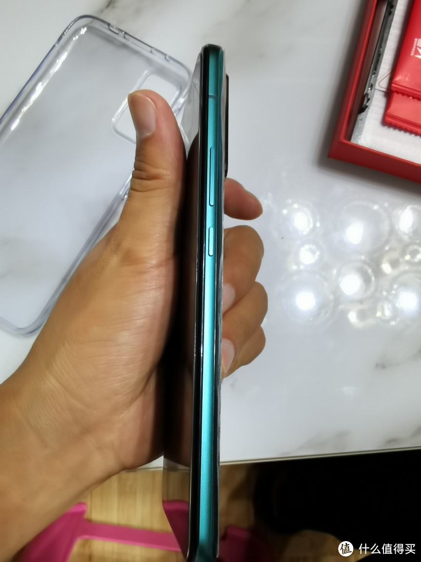 荣耀30个荣耀30pro+简单对比