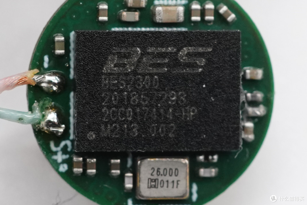 拆解报告:JBL TUNE 225 真无线蓝牙耳机