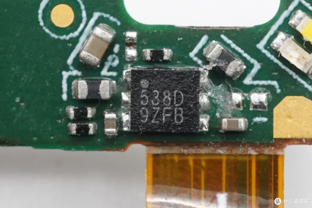 拆解报告:JBL TUNE 225 真无线蓝牙耳机