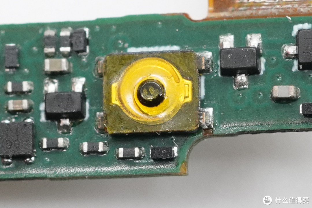 拆解报告:JBL TUNE 225 真无线蓝牙耳机