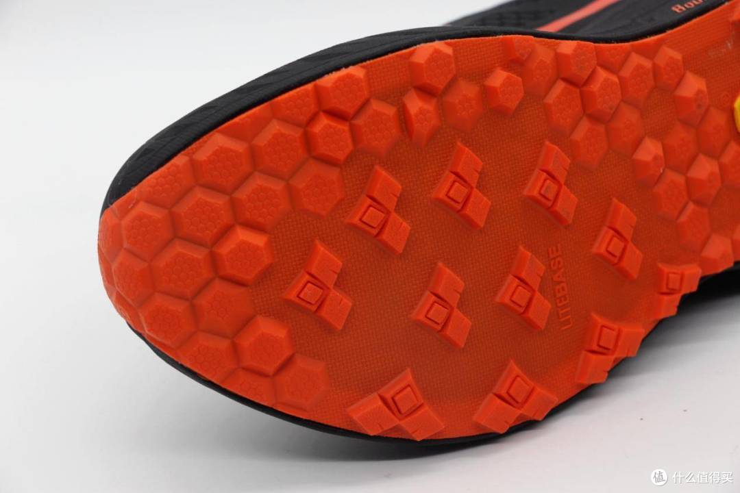 轻量缓震中底+Vibram 防滑大底:R2 Faith 全地形跑鞋评测体验