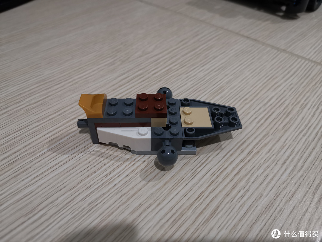 LEGO 幻影忍者系列 70676 劳埃德的泰坦机甲 评测