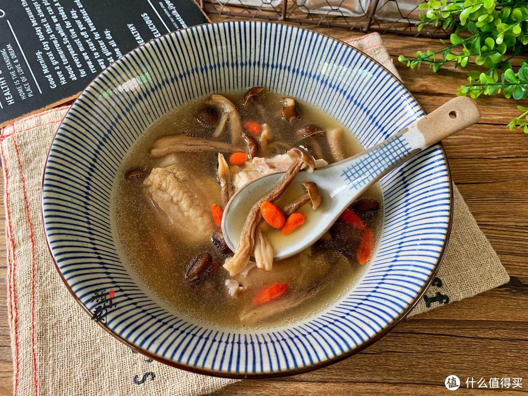 立秋后,遇到此食材别手软,煲汤喝味道清甜,比豆浆牛奶还营养