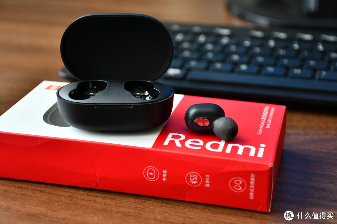 仅是小幅升级还是破旧立新？Redmi AirDots2上手轻体验