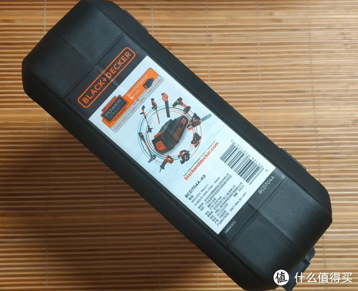 全能轻便-百得20V MAX 双速锂电冲击钻BCD704开箱测评