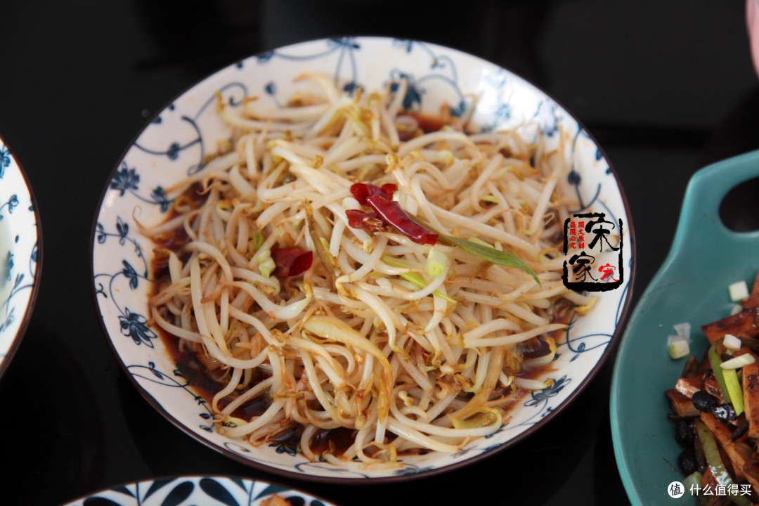 一家3口的晚餐，30分钟不到，3道下饭菜上桌，老公：又省钱了