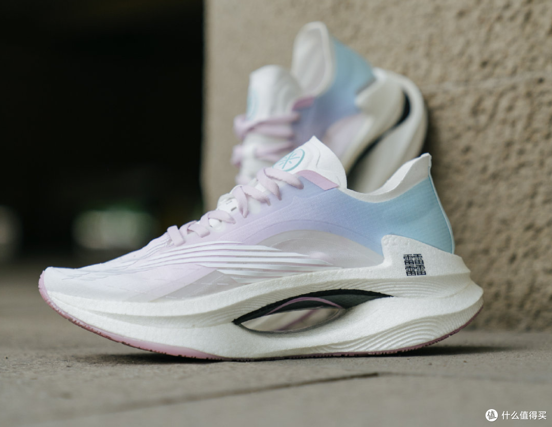 一起乘风破浪!从549到1699,一个Nike粉对最近国产跑鞋的一些想法