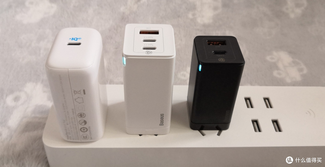 商旅必备--倍思65W 2C1A二代氮化镓充电器
