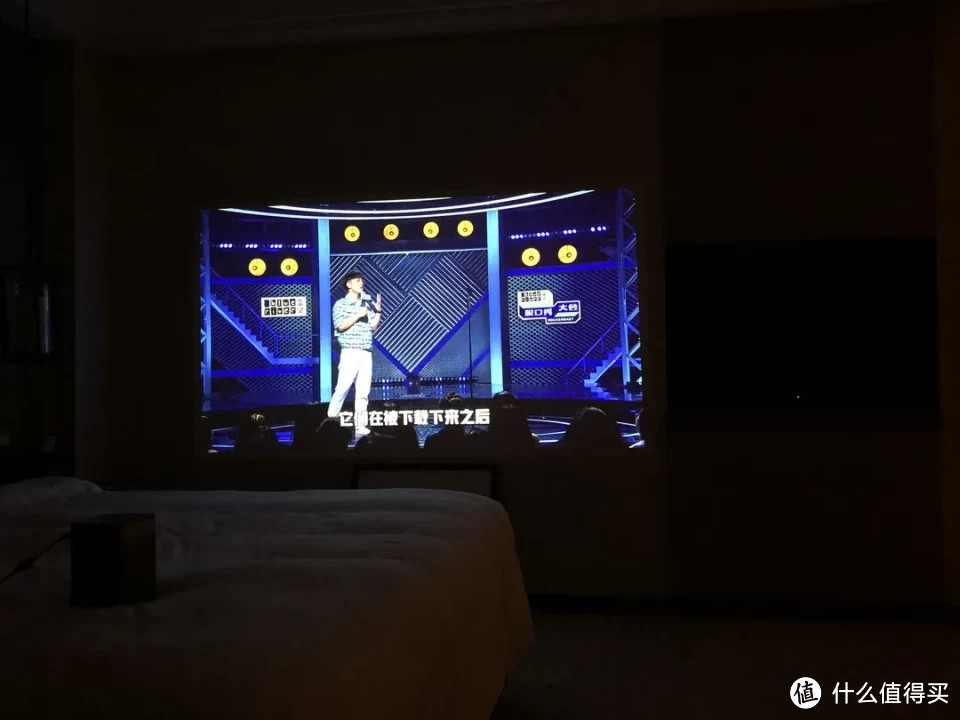 小白一个月极米Play X体验，我又是个有夜生活的年轻人了