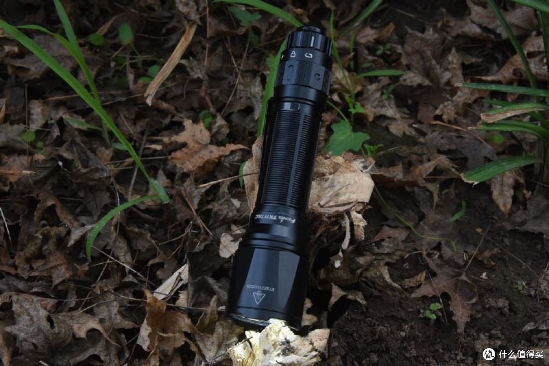 为战术而生---菲尼克斯 Fenix TK11 TAC入手体验