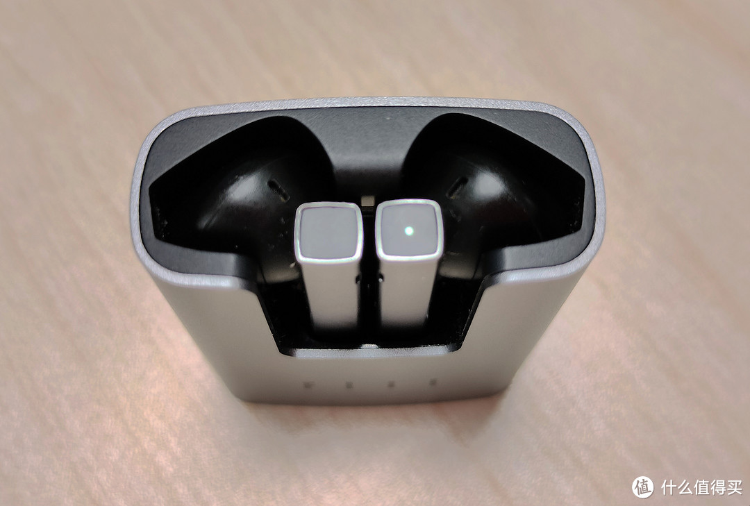 第二次在拼多多买苹果电子产品了:¥1380元拿下AirPods Pro 真无线降噪耳机,真香啊!