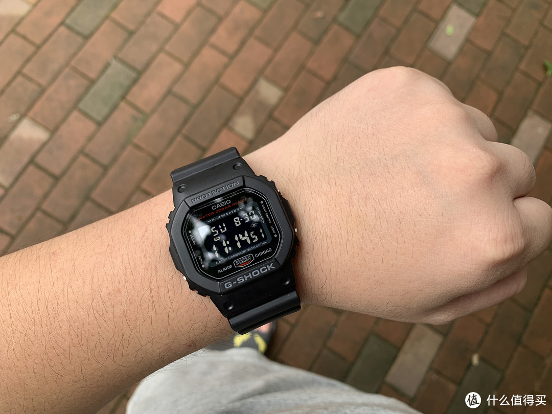 方寸之间，尽显坚韧不拔 - 卡西欧G-SHOCK DW-5600HR 值得买限定礼盒 开箱体验