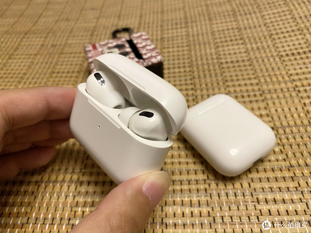 花58块告诉大伙如何鉴别华强北最新AirPods pro，与正品2代3代对比