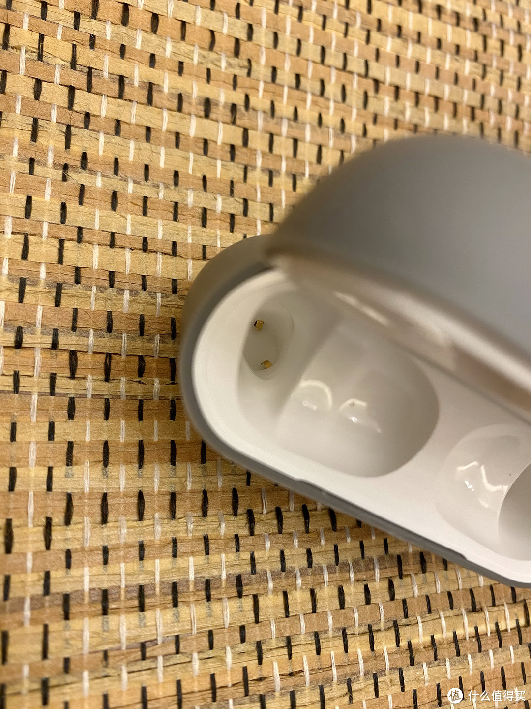 花58块告诉大伙如何鉴别华强北最新AirPods pro，与正品2代3代对比