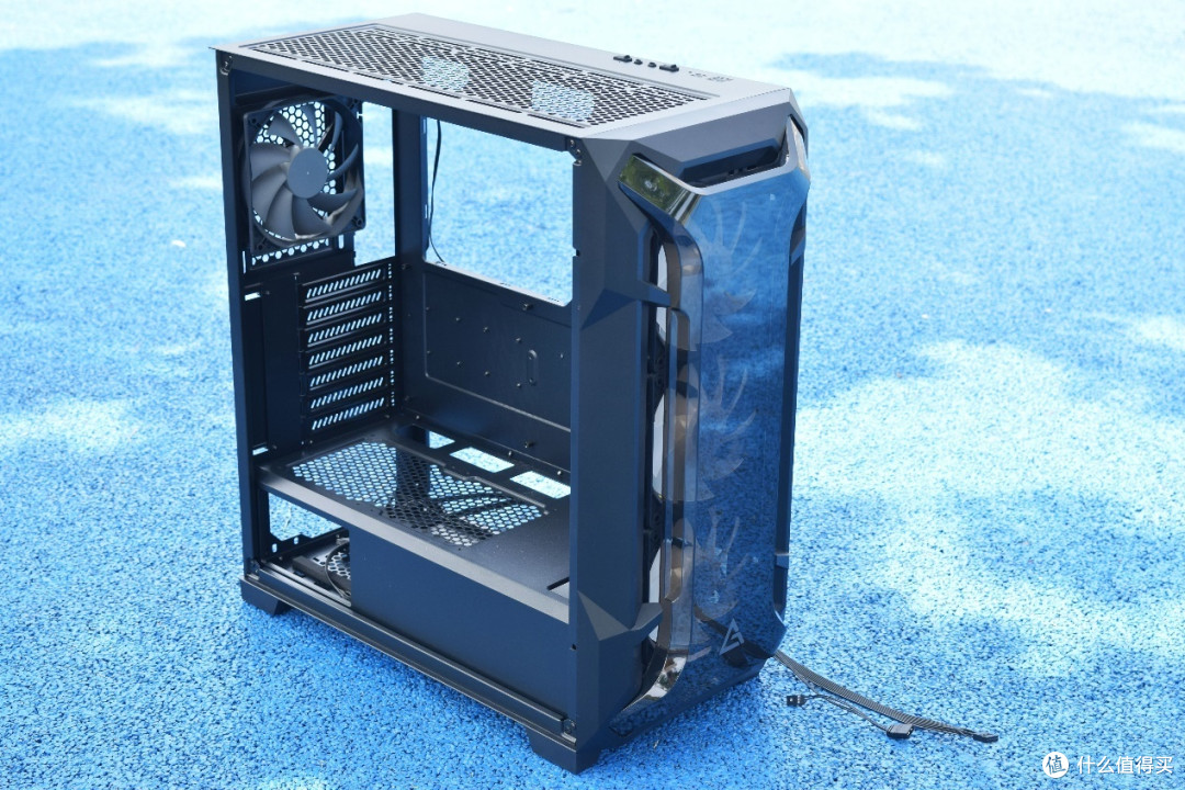 送五把风扇？安钛克 Antec驱逐者 DF 600FLUX 中塔机箱装机点评