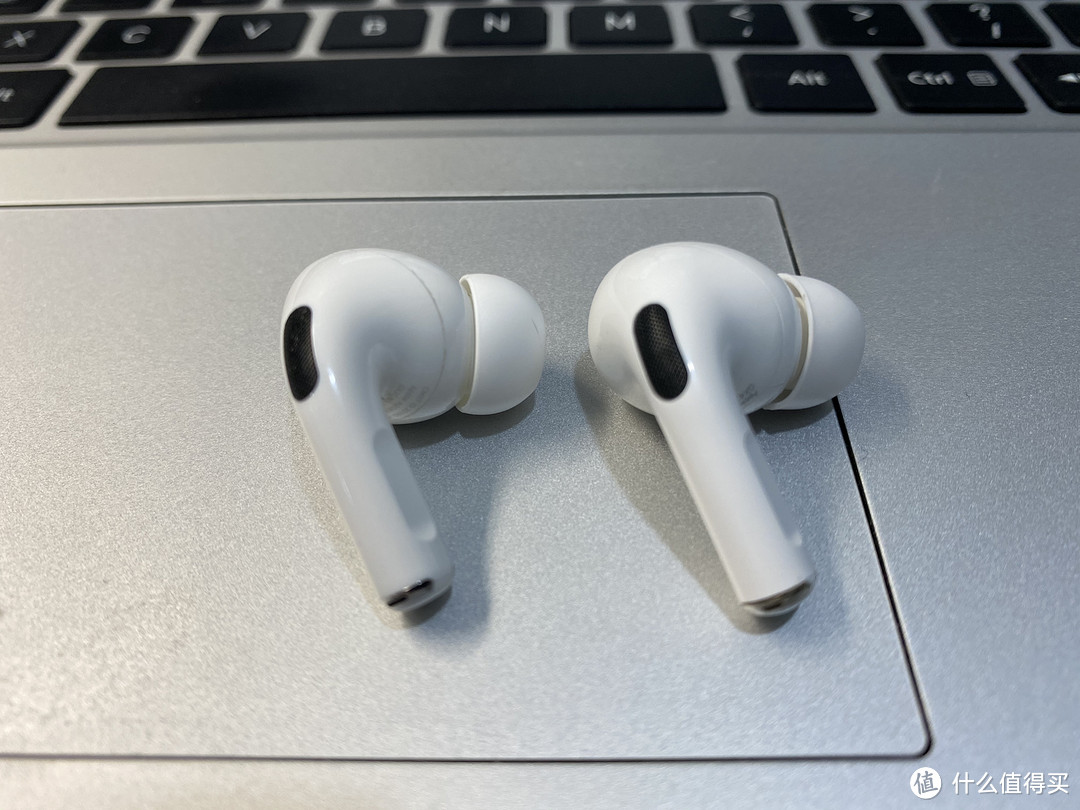 花58块告诉大伙如何鉴别华强北最新AirPods pro，与正品2代3代对比