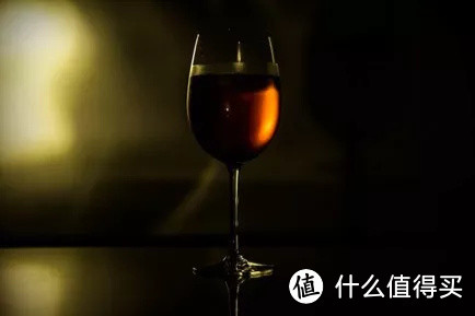 葡萄酒在家怎么保存？记住这六点轻松搞定！