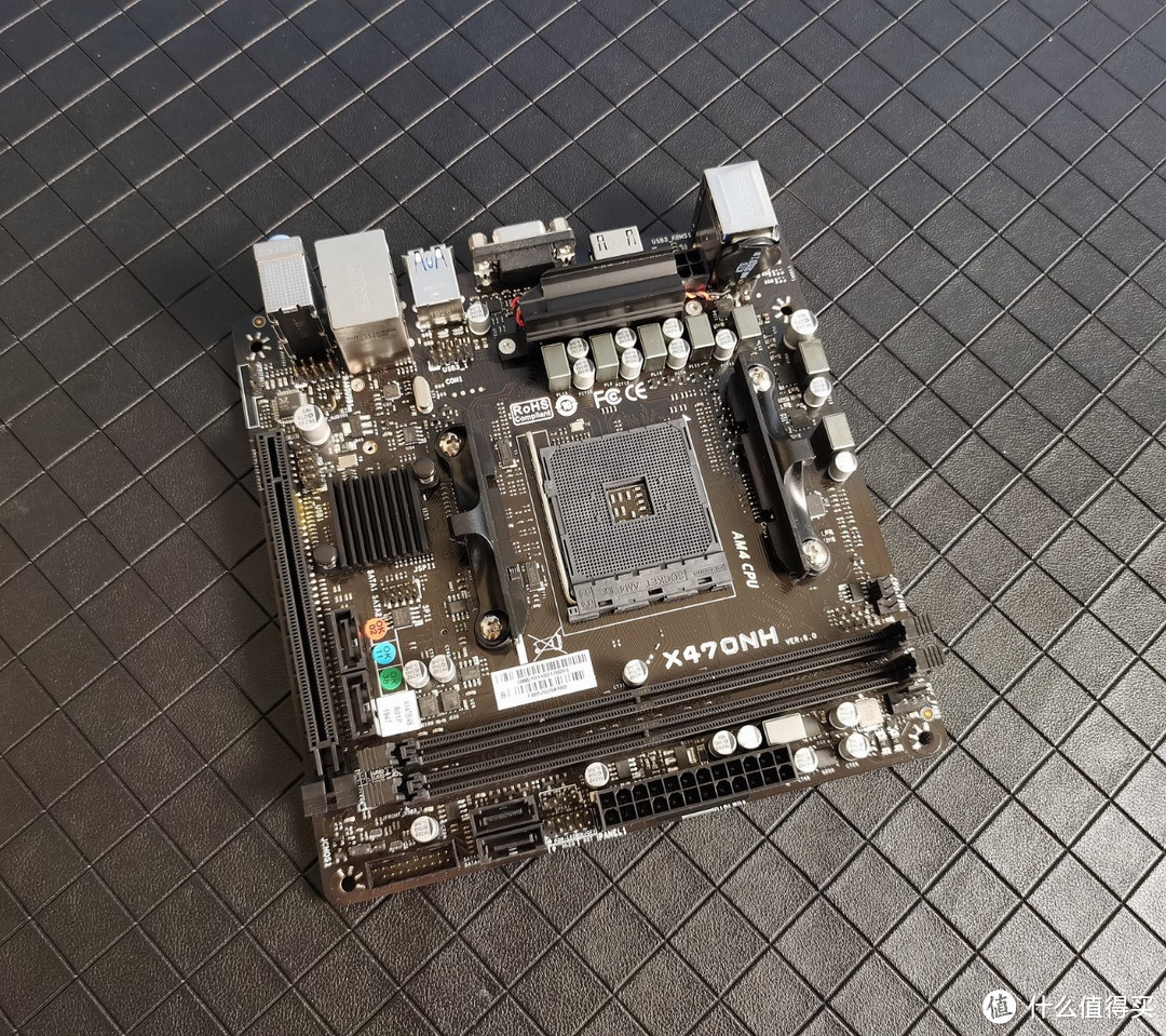 后宫再添一员，AMD 2700X+撼讯5600XT打造3A 强力ITX平台