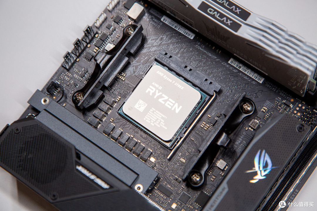 考虑未来提前布置PCIe4.0主机分享:这套白色主题是你的菜吗?