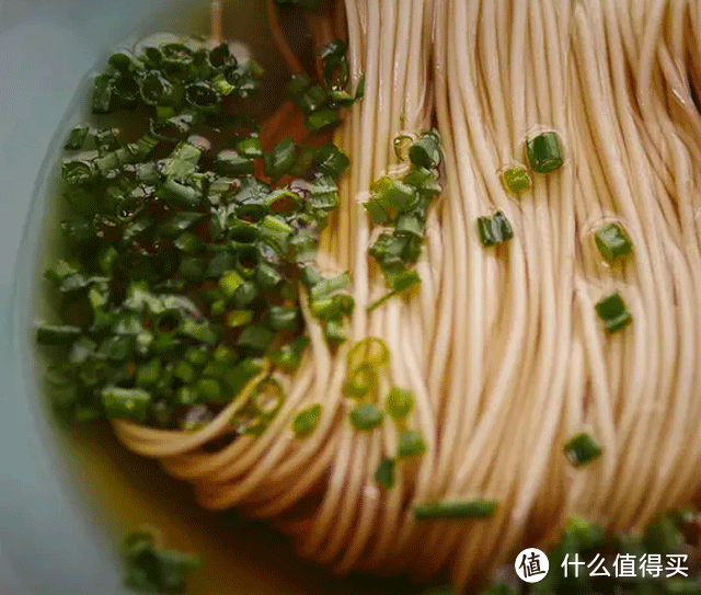 好物推荐| 优秀的速食面！小白也能get正宗的葱油拌面！