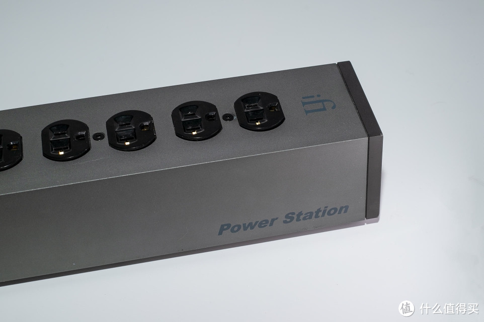 iFi PowerStation净化电源插座，真正的力量