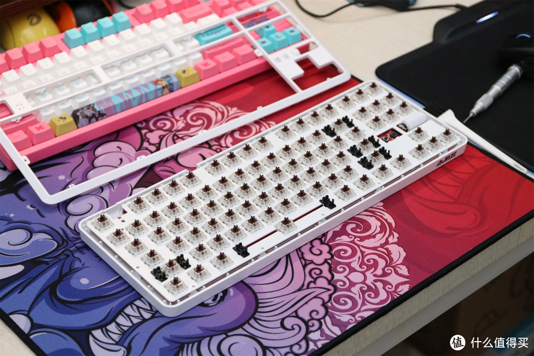 高配低价机械键盘品质如何,拆解见分晓 黑爵K870t