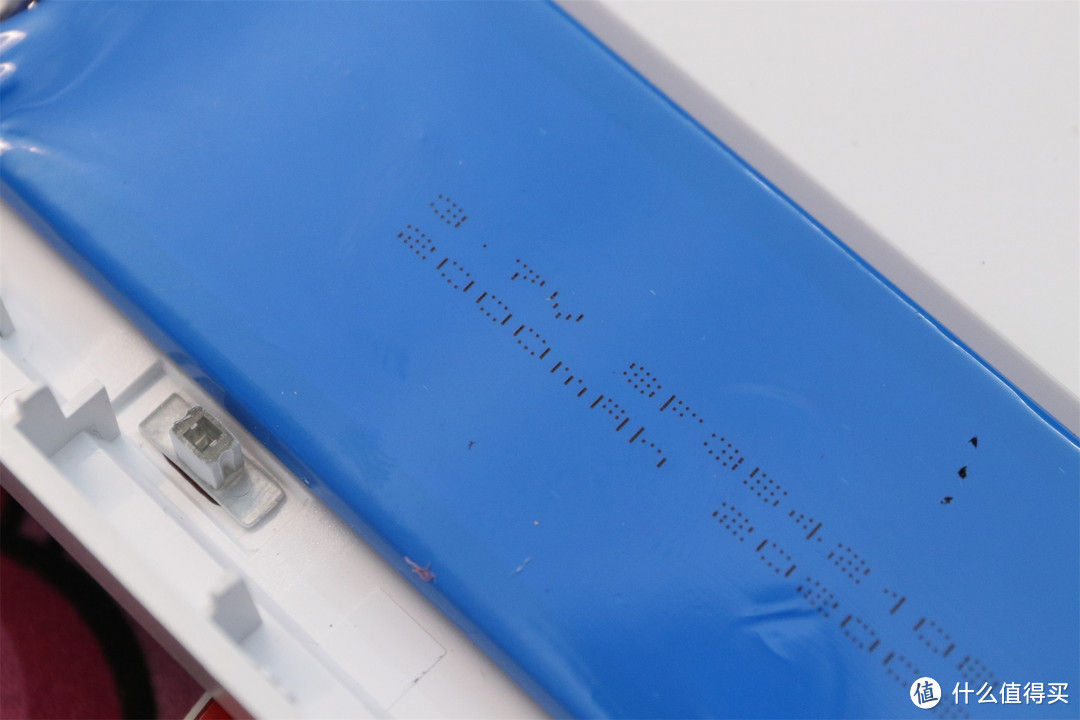 高配低价机械键盘品质如何,拆解见分晓 黑爵K870t
