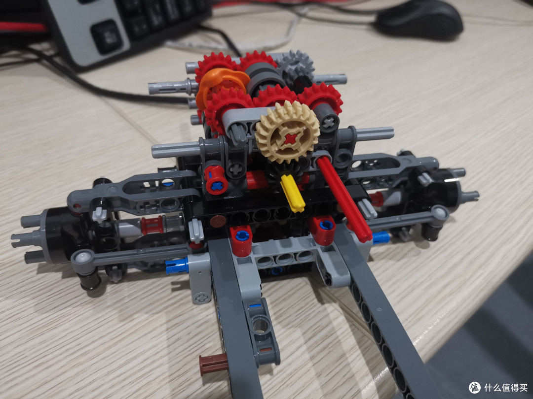 LEGO 机械组系列 42110 路虎卫士越野车 评测
