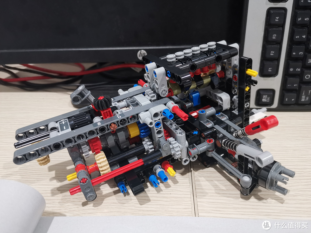 LEGO 机械组系列 42110 路虎卫士越野车 评测