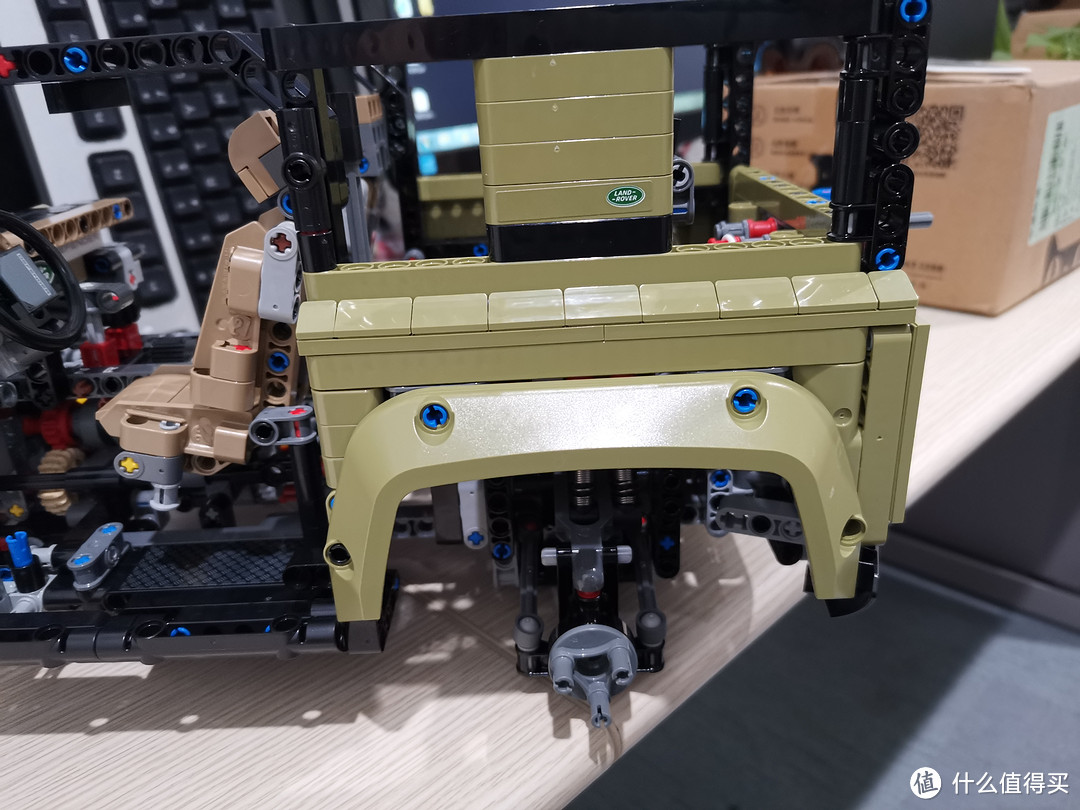 LEGO 机械组系列 42110 路虎卫士越野车 评测