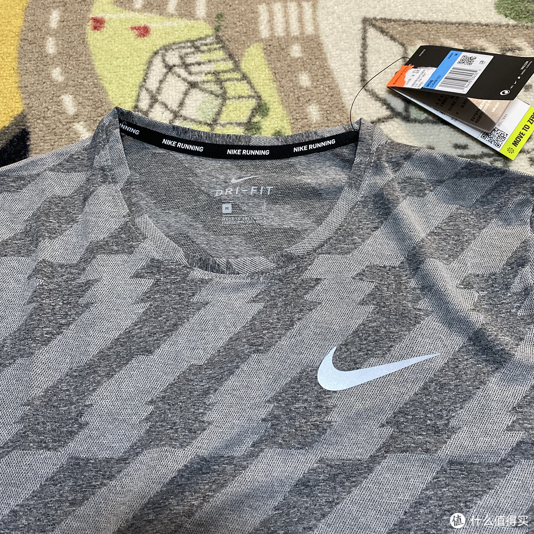 Nike MILER FUTURE FAST跑步速干T恤