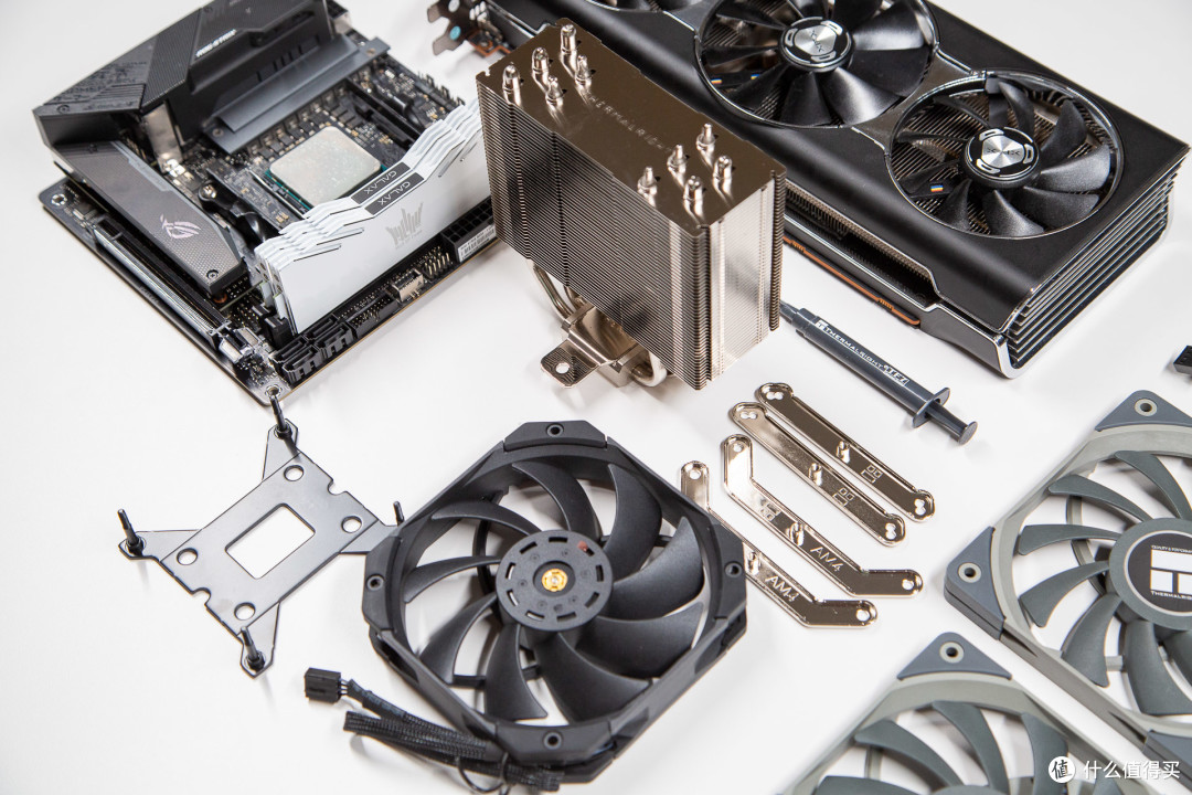 考虑未来提前布置PCIe4.0主机分享:这套白色主题是你的菜吗?
