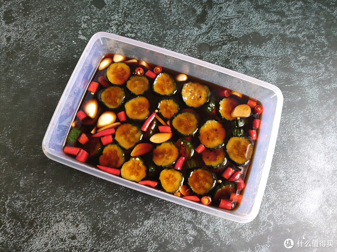 在家做这种黄瓜,牢记料汁比例,做出来酸甜微辣嘎嘣脆、特解馋