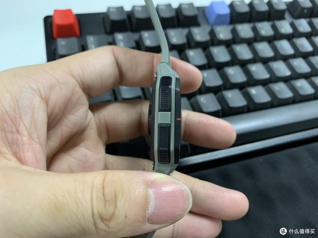 侧面
