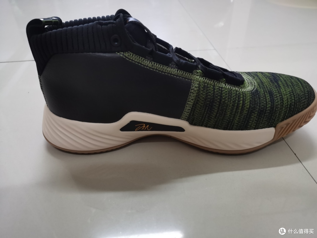 最近晒一波京东阿迪折扣入手的两双鞋
