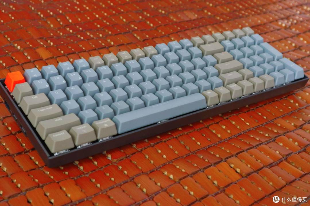 “重”磅新品 健身必备— 国货之光京造K4双模键盘 果粉必备