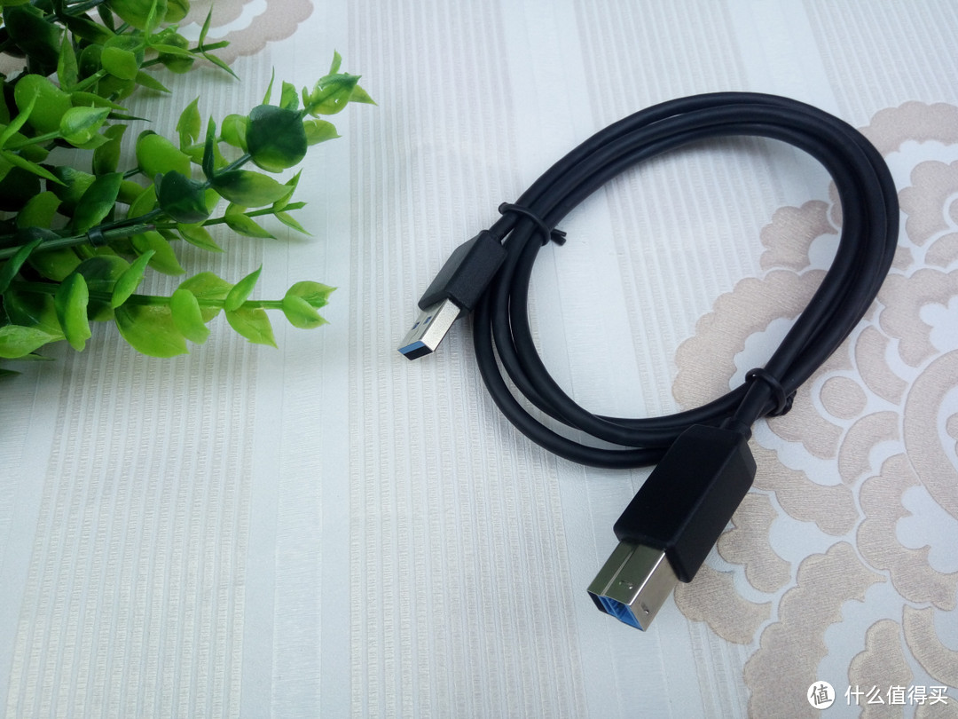 笔记本的高颜值外设伴侣，ORICO工业级USB3.0集线器体验