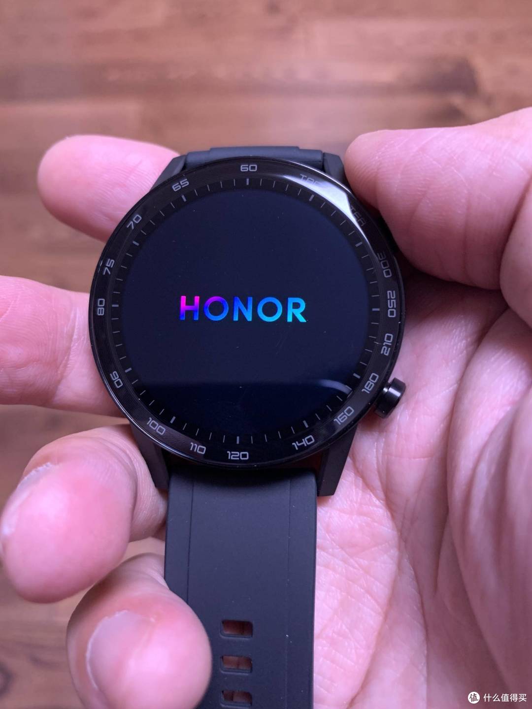 性价比不错满足日常需要荣耀magicwatch2晒单简评