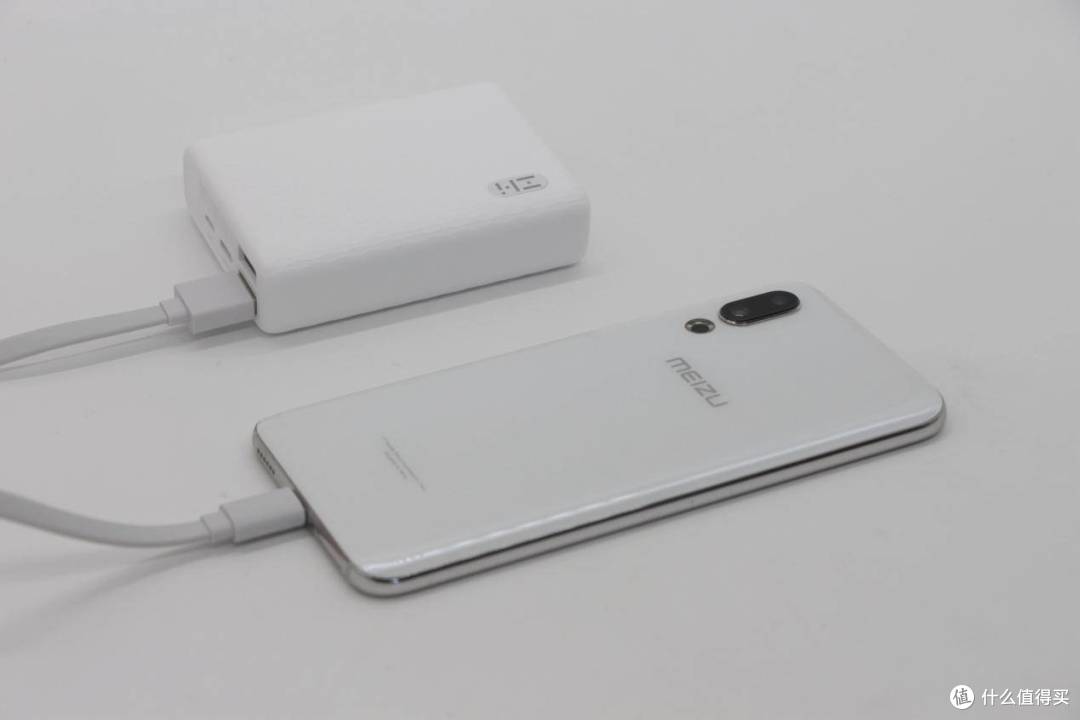 适配新款iPhone,22.5W双向快充:紫米mini充电宝评测
