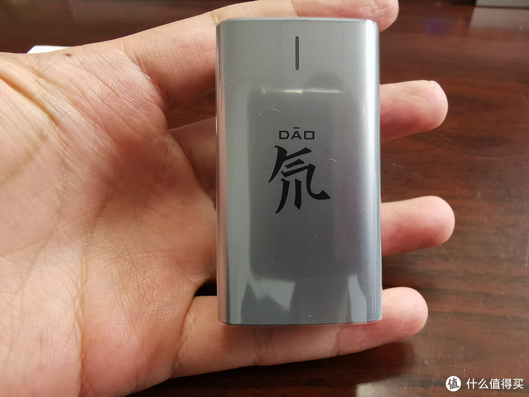 精致生活的向往：ALL in One的氘锋GaN 65W充电器（对比华为原装40W）