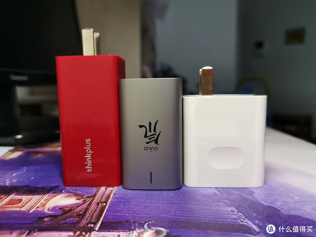 精致生活的向往：ALL in One的氘锋GaN 65W充电器（对比华为原装40W）