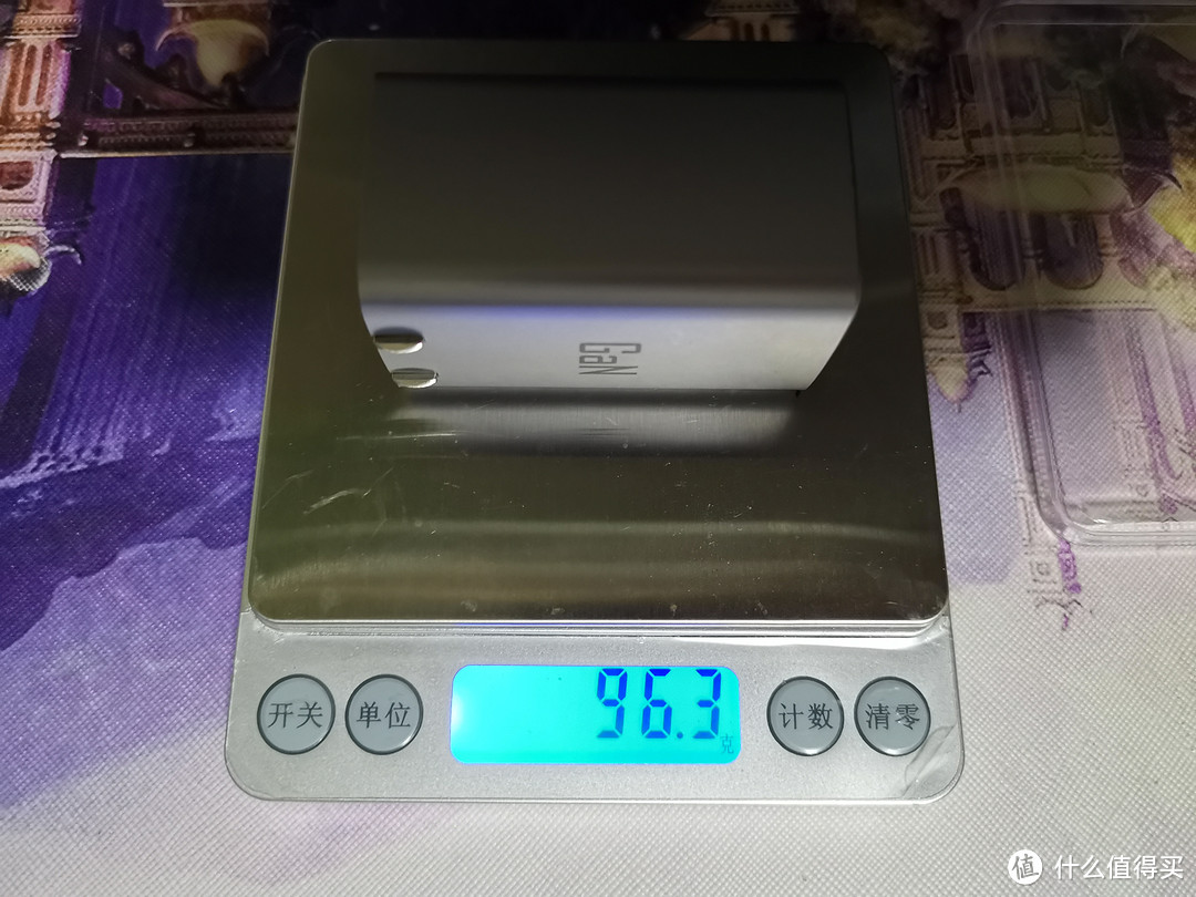 精致生活的向往：ALL in One的氘锋GaN 65W充电器（对比华为原装40W）