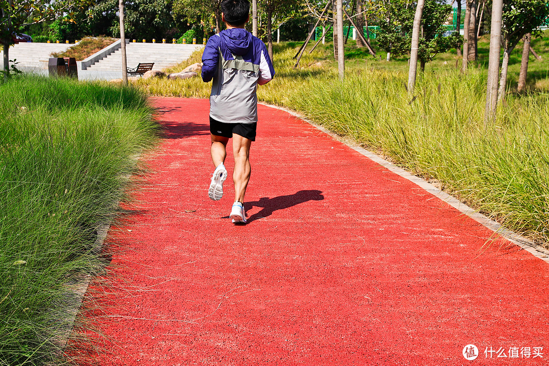 颜值担当  护跑神器——多威反重力跑鞋MT8000试用评测