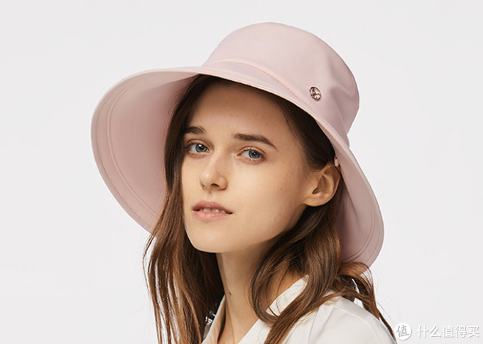 建议收藏！4种12款秋季男女配饰选购指南与唯品会单品推荐（帽子、太阳镜、丝巾、皮带）